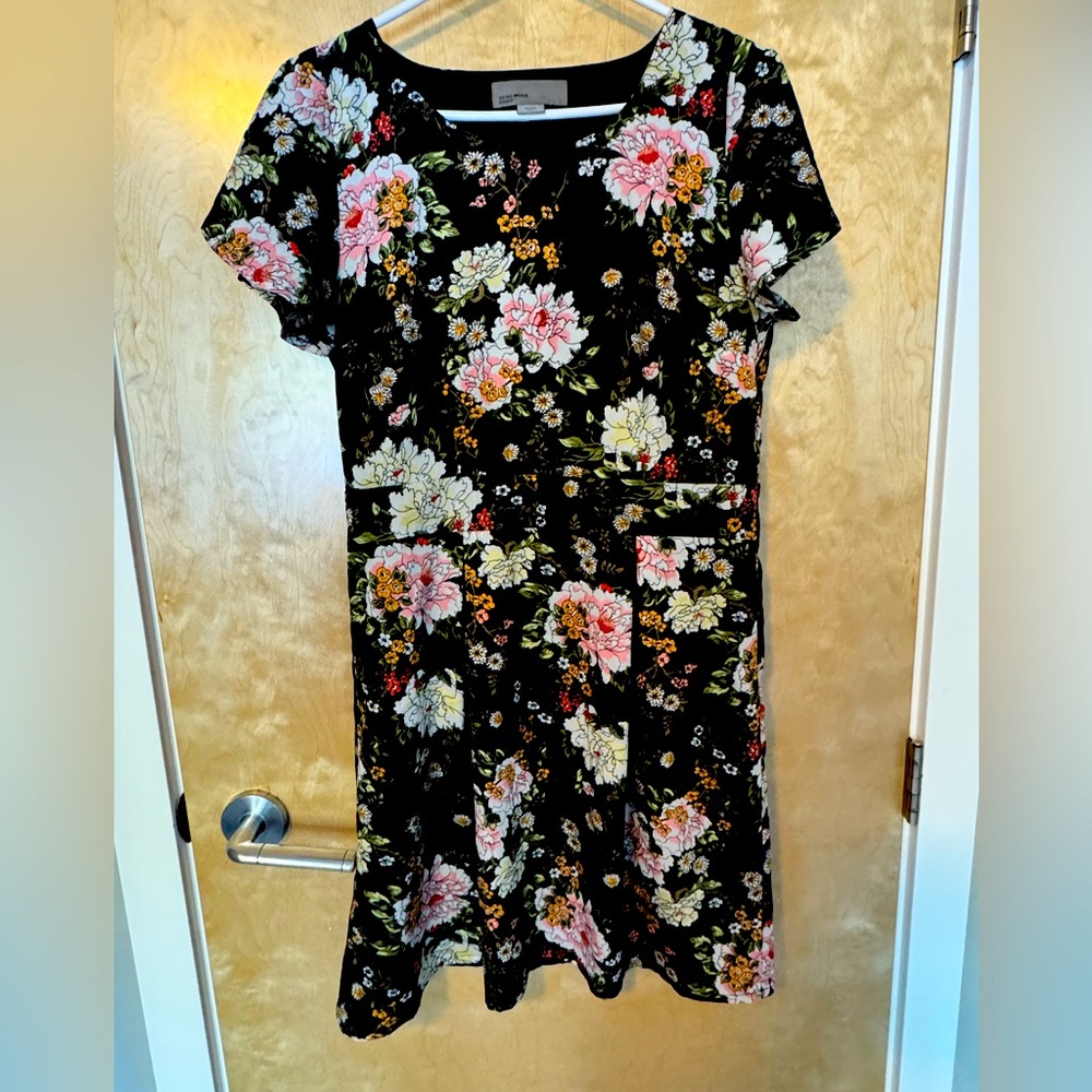 Floral Vero Moda Dress - size Large